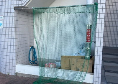 【設備】 | ライオンズマンション相模原第八 | 共有部分は、住民なら誰もが使える設備のこと。例えば駐車場やエレベーター、インターネット設備、セキュリティ設備などがあります。他にも、マンションの廊下・外部階段やエントランス・ゴミ置き場などがあります。