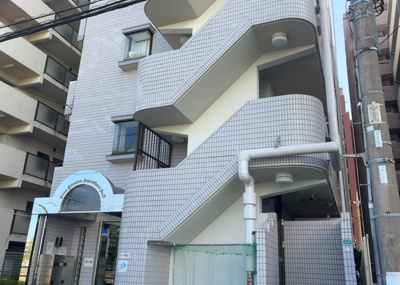 【現況写真】 | ライオンズマンション相模原第八 | 景色重視でお家選ぶをするとスーパーが遠い！学校が遠い！など生活をするうえで利便性で困ることもあります。まず一度現地を見学する際に、周辺の施設などがあるかを確認し、暮らし始めた後のことを想像しましょう。