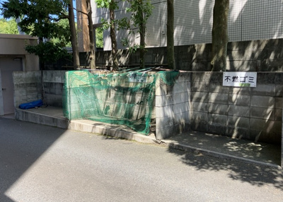 【設備】 | ドミナス多摩・南大沢 | 共有部分は、住民なら誰もが使える設備のこと。例えば駐車場やエレベーター、インターネット設備、セキュリティ設備などがあります。他にも、マンションの廊下・外部階段やエントランス・ゴミ置き場などがあります。