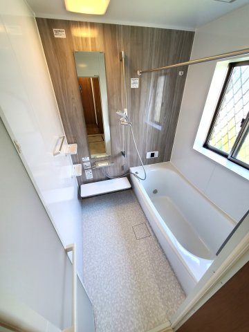 八潮市　南川崎　中古戸建の浴室|落ち着いた空間のお風呂です
