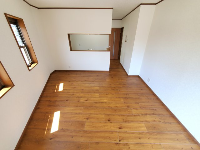 八潮市　南川崎　中古戸建の居間・リビング|ゆったり過ごせる居間です