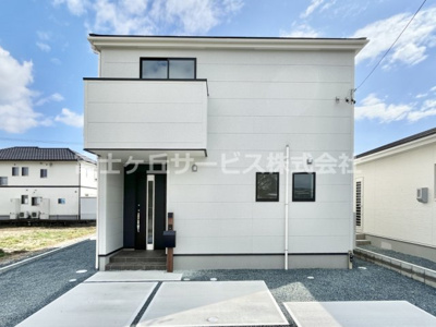 【外観】 | 周智郡森町円田 新築一戸建て 2号棟 | 現在建築中の外観画像です。ご内覧は同じメーカーの完成物件へご案内いたしますので、いつでもご相談ください！