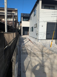 【前面道路含む現地写真】 | 国立市中３丁目　１号棟　仲介手数料無料！ | 12/26 撮影