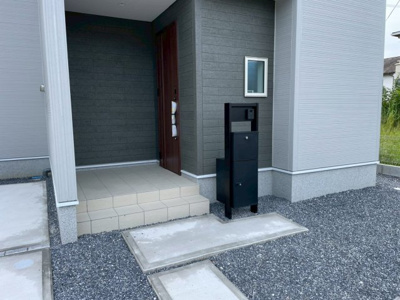 【エントランス】 | 香取市みずほ台1号棟 | 即日内覧可能です！お気軽に０４７６－３７－３８８８までお問合せ下さい。