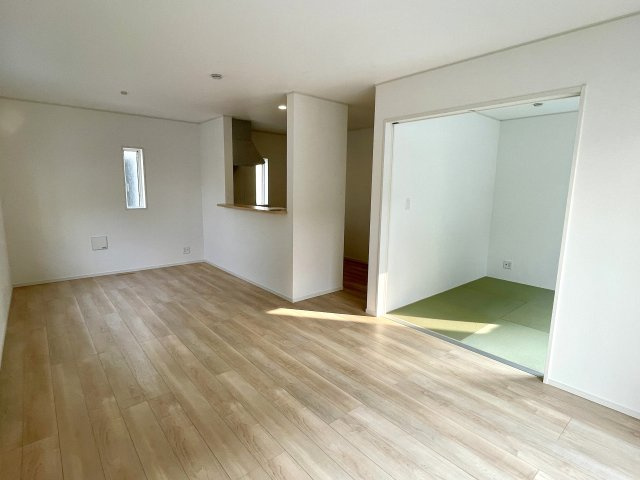 【新築戸建て】秋田市牛島東　第4の居間・リビング