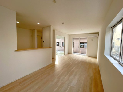 【居間・リビング】 | 【新築戸建て】秋田市牛島東　第4