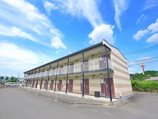 レオパレスプラヌス木津の外観