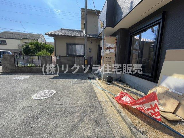 葛原1丁目　新築一戸建ての前面道路含む現地写真|■物件内覧・資金計画相談・住宅ローン相談、リフォーム相談、お問合せ受付中■
※当日・翌日のご内覧、ご相談はお電話でのお問合せがスムーズです！