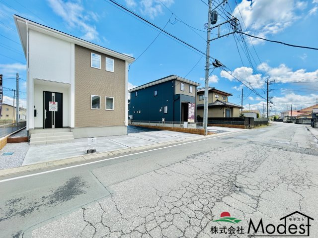 太田市宝町の前面道路含む現地写真|車の通りも少なく駐車も焦らずにできます♪