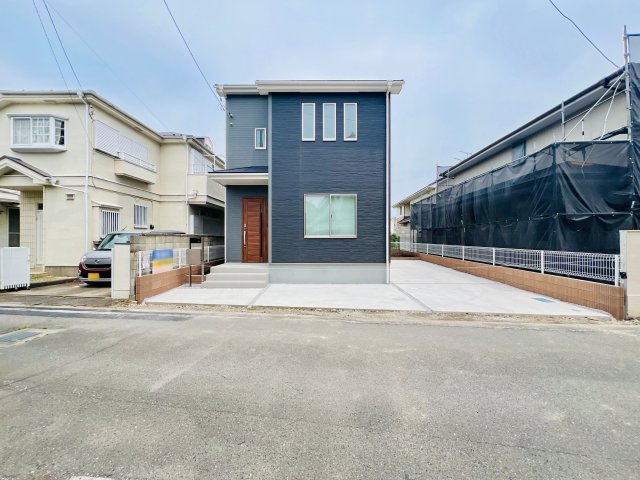 高崎新町の外観|駐車スペース2台以上可◎