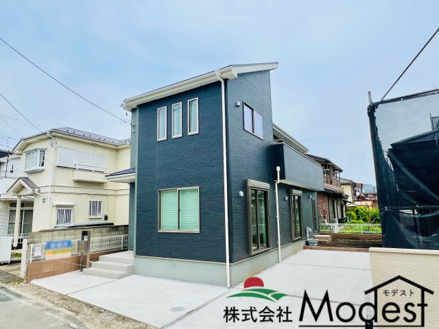 高崎新町の外観|年中無休で平日の仕事終わり夜２０時まで受付可能です。
事前のご予約がオススメです。お気軽にお問い合わせください。