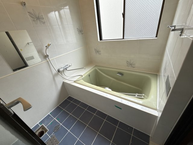 土山第三ビルの浴室