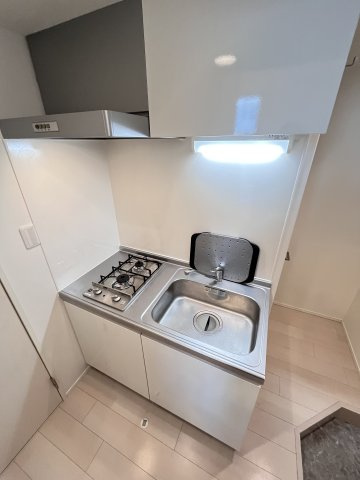 大阪市城東区東中浜２丁目のアパートのキッチン