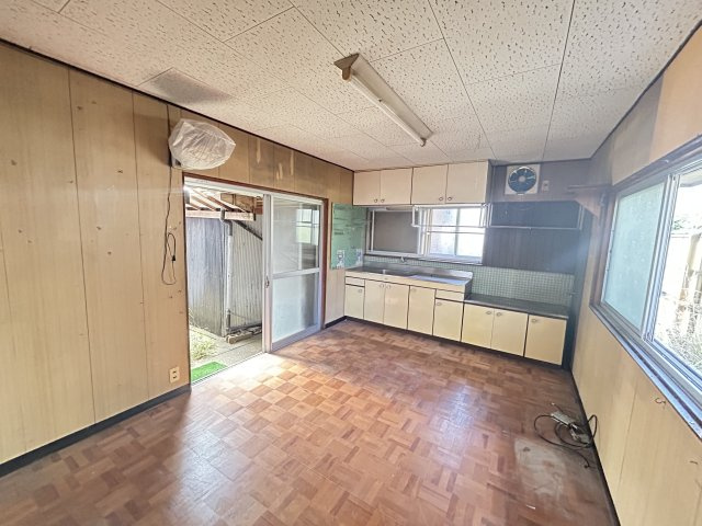 阿南市那賀川町中島　中古戸建のキッチン