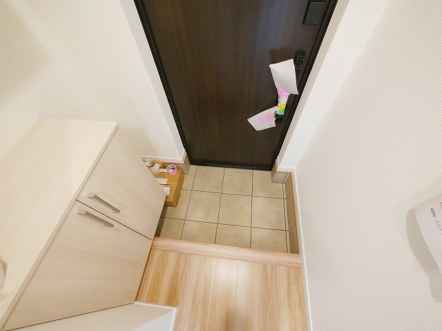 ソレイユビセレクト法蓮町Ⅱの玄関