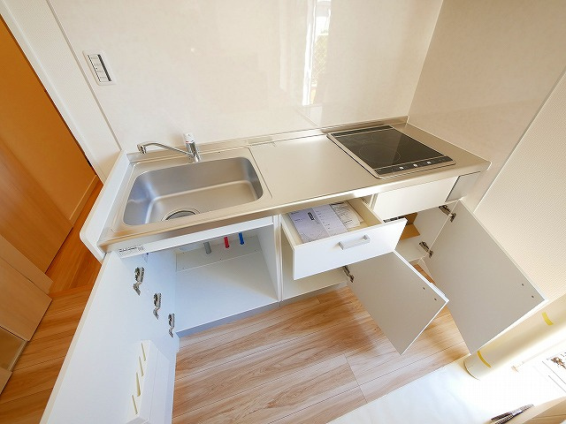 ソレイユビセレクト法蓮町Ⅱのキッチン