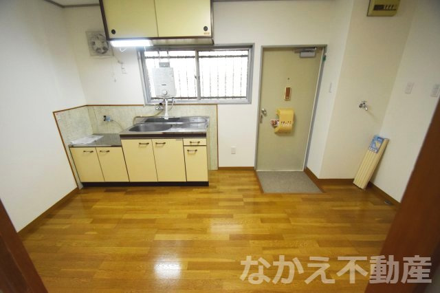 【居間・リビング】 | 使いやすい居間です