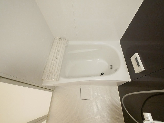 ソレイユビセレクト法蓮町Ⅱの浴室