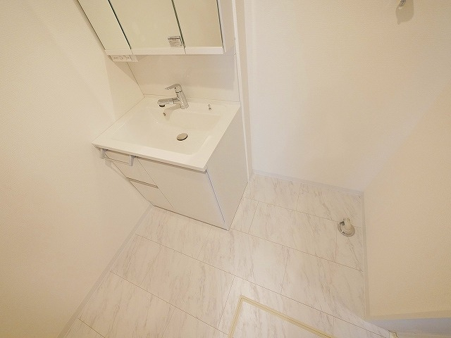 ソレイユビセレクト法蓮町Ⅱの洗面所