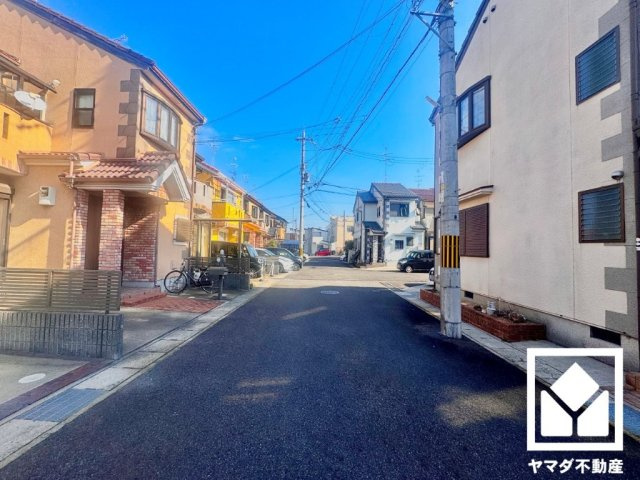 宇治市伊勢田町中荒の前面道路含む現地写真