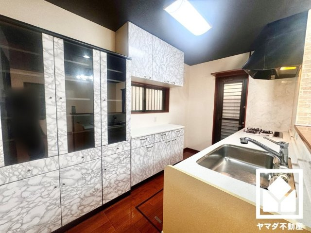 宇治市伊勢田町中荒のキッチン