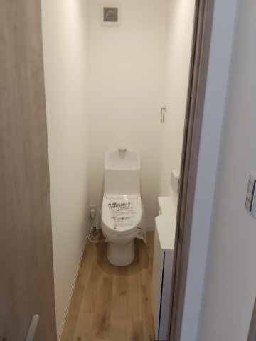 福井市下荒井町　新築戸建　のトイレ|2F
