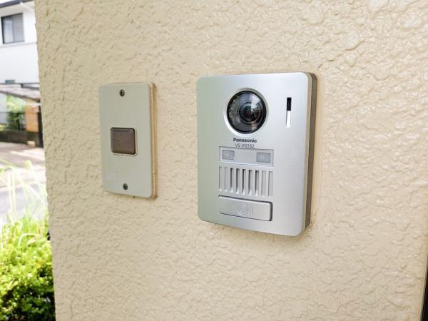 けやき台二丁目　中古のその他|モニター付きインターホンが設置されているので訪問者をしっかり確認できます。シンプルなデザインで外観にも馴染みます。操作も簡単で使いやすい点が魅力です。防犯対策としても安心できます。