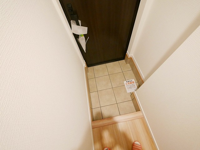 ソレイユビセレクト法蓮町Ⅱの玄関