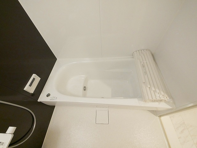 ソレイユビセレクト法蓮町Ⅱの浴室