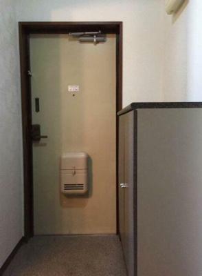 【玄関】 | エスティア | 収納もある玄関です