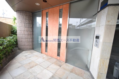 【エントランス】 | グドゥウェル新石切