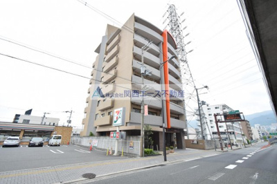 【外観】 | グドゥウェル新石切