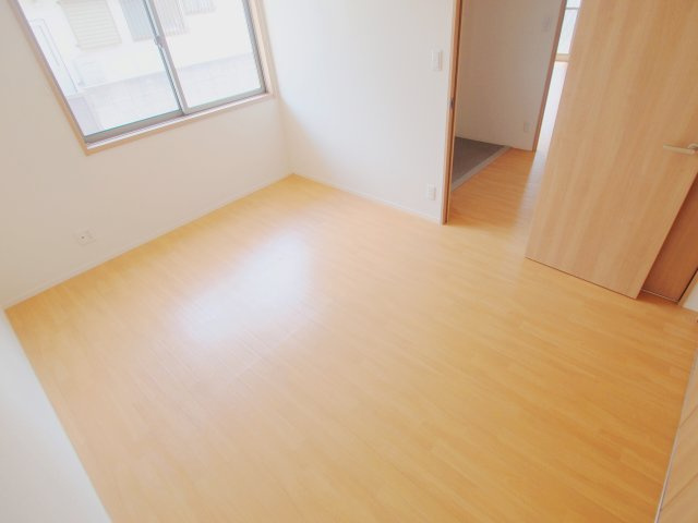 メゾン月見の寝室