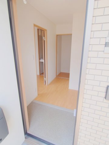 メゾン月見の玄関