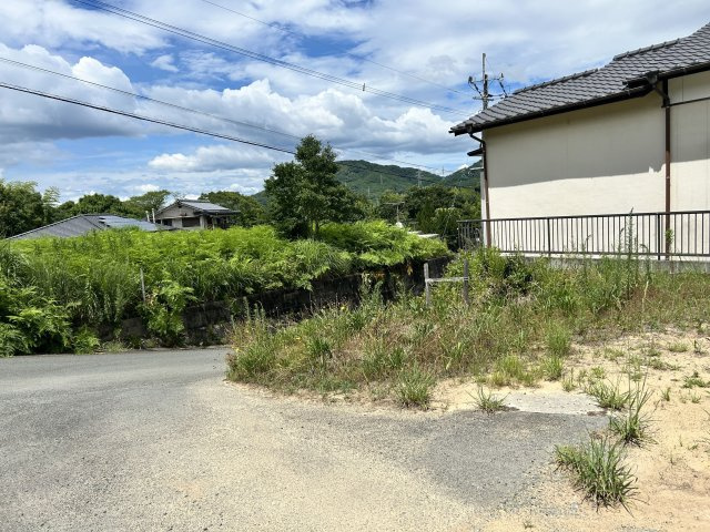 【外観】 | 歴木売地 | 高台で日当たりも良好です！現状有姿渡しとなります！