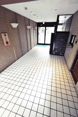 エクセル難波のロビー