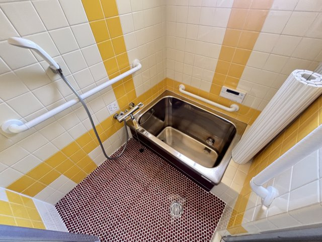 竹城台3丁目戸建ての浴室