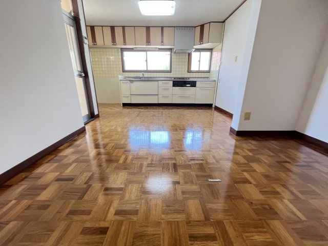 竹城台3丁目戸建ての居間・リビング