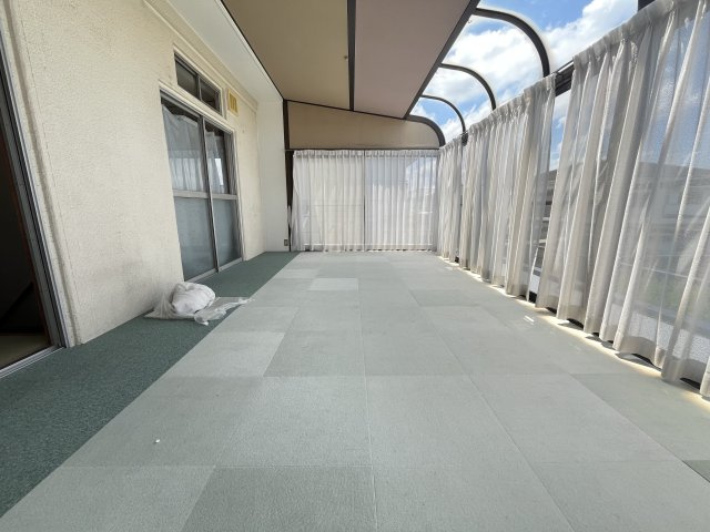 竹城台3丁目戸建てのバルコニー