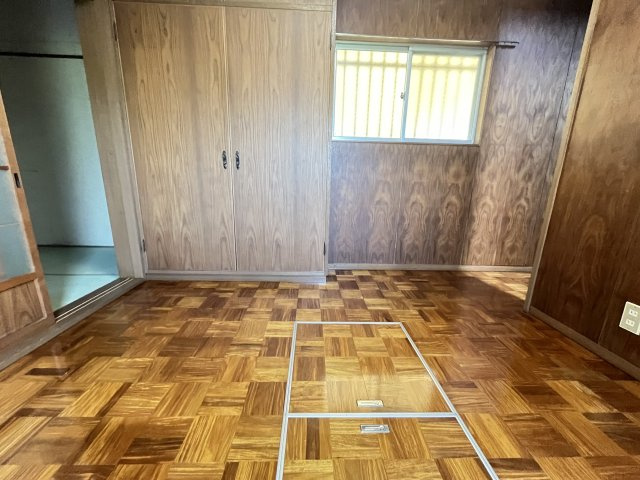 竹城台3丁目戸建ての洋室