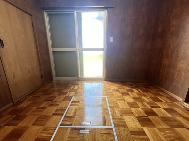 竹城台3丁目戸建ての洋室