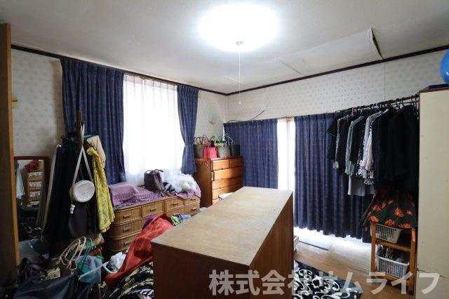 【洋室】 | 立岩2世帯向け中古住宅
