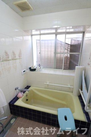 【浴室】 | 立岩2世帯向け中古住宅
