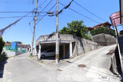 【前面道路含む現地写真】 | 立岩2世帯向け中古住宅