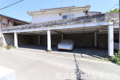 【駐車場】 | 立岩2世帯向け中古住宅