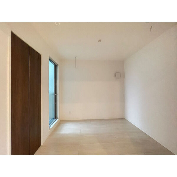 Cherim名島の居間・リビング