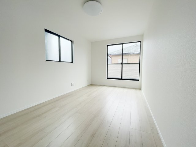 新築戸建・建売　福島市泉字清水台　ハートフルタウン　全3棟の洋室