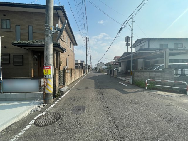 新築戸建・建売　福島市泉字清水台　ハートフルタウン　全3棟の前面道路含む現地写真