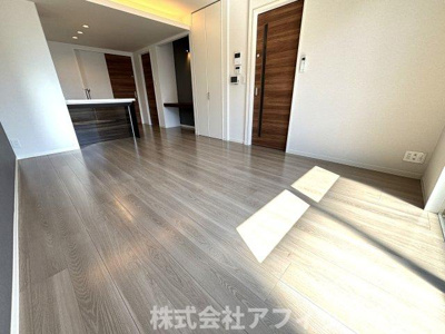 【居間・リビング】 | アズールウィステリア　A棟 | LDK14.5帖