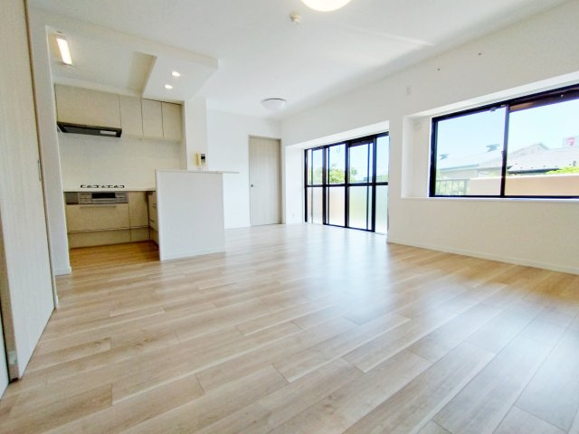 ダイアパレス・エクシード茅ヶ崎の居間・リビング